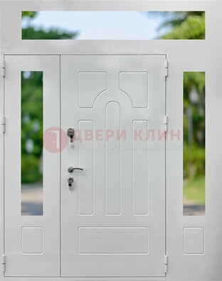 Белая стальная дверь порошок со стеклом и фрамугами ДФГ-11 в Можайске