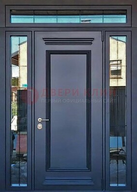 Черная металлическая дверь с фрамугой и филенкой ДФГ-19 в Долгопрудном