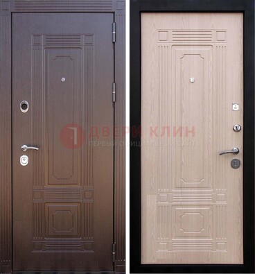 Коричневая входная дверь с МДФ ДМ-173 для кирпичного дома в Долгопрудном