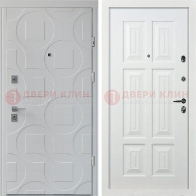 Белая стальная дверь в квартиру с панелями МДФ ДМ-494 в Долгопрудном