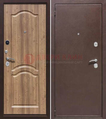 Коричневая железная дверь с порошковым окрасом ДП-191 в Долгопрудном
