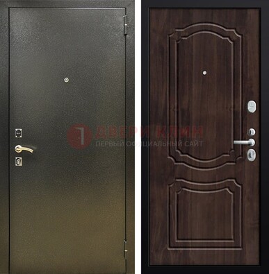 Темно-серая железная дверь с порошковым покрытием и коричневой МДФ ДП-288 в Калуге