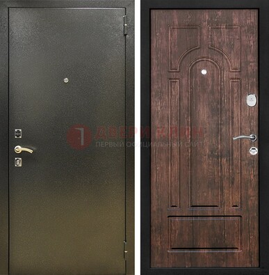 Темно-серая металлическая дверь с порошковым покрытием и МДФ коричневая ДП-292 в Долгопрудном