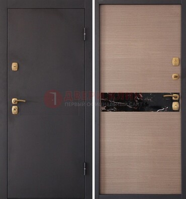 Коричневая металлическая дверь с порошковым окрасом ДП-82 в Долгопрудном