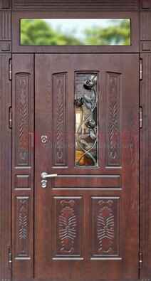 Коричневая железная дверь со стеклом и ковкой на улицу ДСК-127 в Долгопрудном