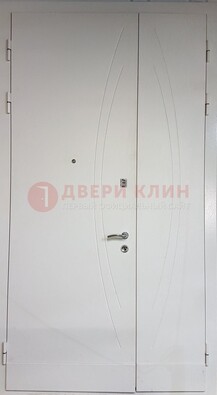 Белая тамбурная дверь ДТМ-31 в Долгопрудном