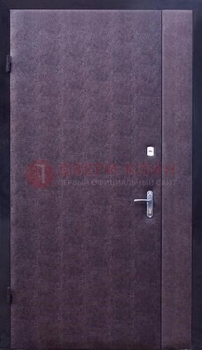 Бордовая металлическая тамбурная дверь ДТМ-3 в Долгопрудном