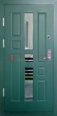 Зеленая железная  дверь с виноритом и зеркалом ДВТ-205 в Долгопрудном