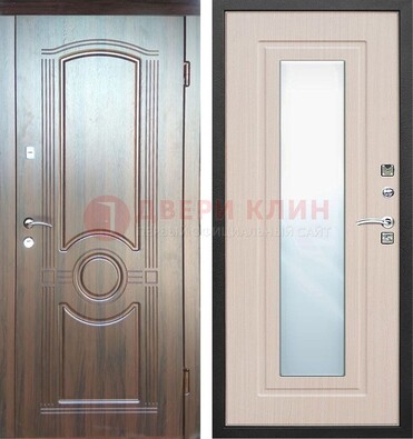 Светло-коричневая дверь c виноритом с узором и филенчатой МДФ ДЗ-120 в Долгопрудном