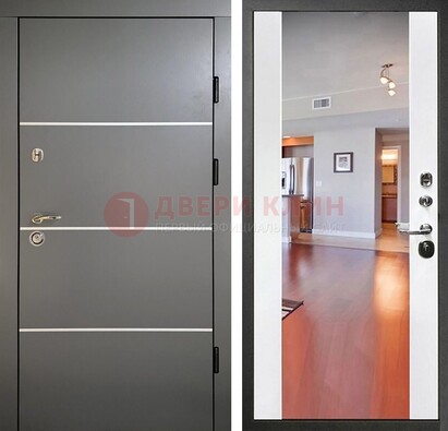 Темная коричневая входная дверь с зеркалом МДФ белая внутри ДЗ-131 в Долгопрудном