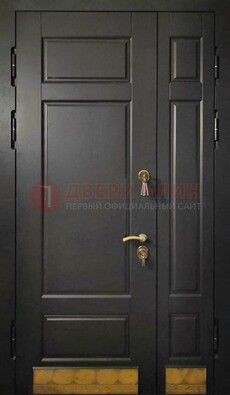 Черная полуторная железная дверь для частного дома ПЛ-2 в Долгопрудном