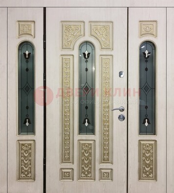 Светлая железная дверь с МДФ и витражом ВЖ-34 в Долгопрудном